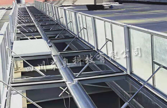 云南保山垃圾发电联合厂房一字型电动天窗及屋脊通风器安装工程