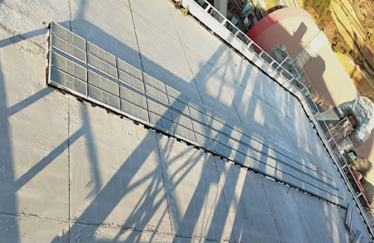 云南保山垃圾发电联合厂房一字型电动天窗及屋脊通风器安装工程
