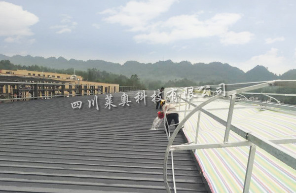 屋脊通风器,四川雅安年产三十万立方米超强刨花板项目开敞式屋脊通风器工程